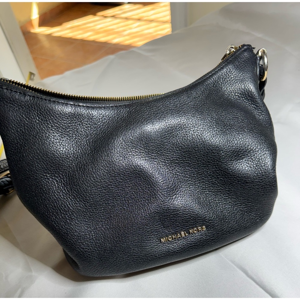 Michael Kors Black Pebbled Leather Shoulder Bag perfect condition I shipped fast